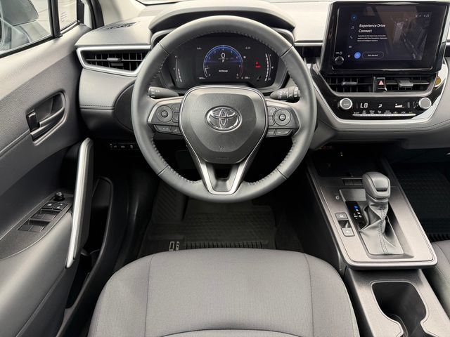 Certified 2026 Toyota Corolla Cross LE FWD image 26