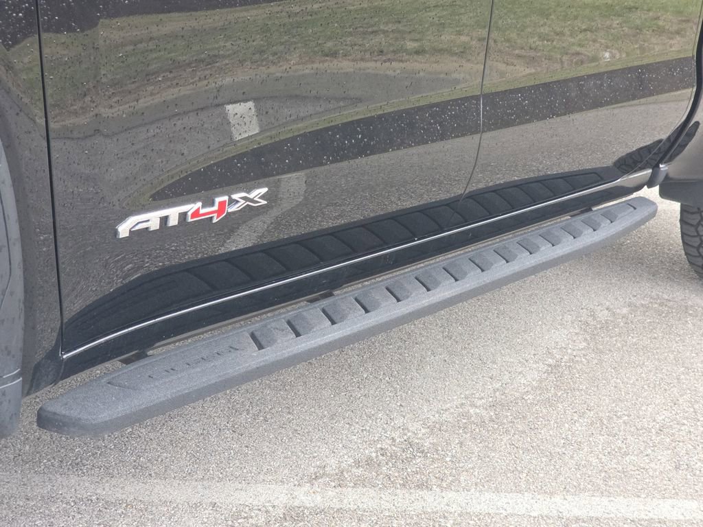 Used 2022 GMC Sierra 1500 AT4X image 22