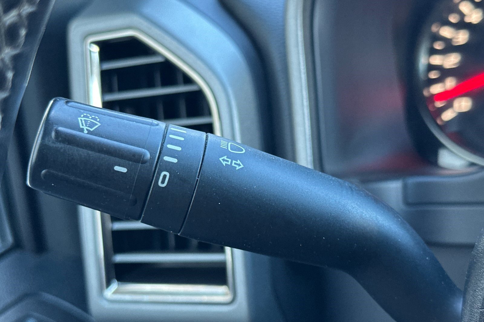 Used 2019 Ford F150 Raptor w/ Equipment Group 802A Luxury image 32