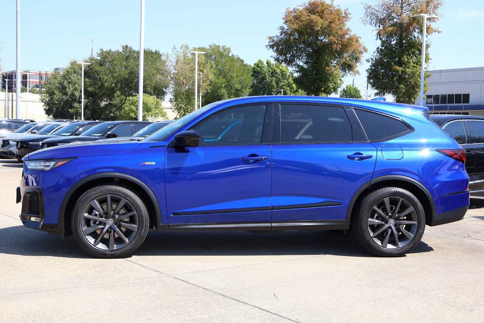 Certified 2025 Acura MDX A-Spec AWD/4WD image 3
