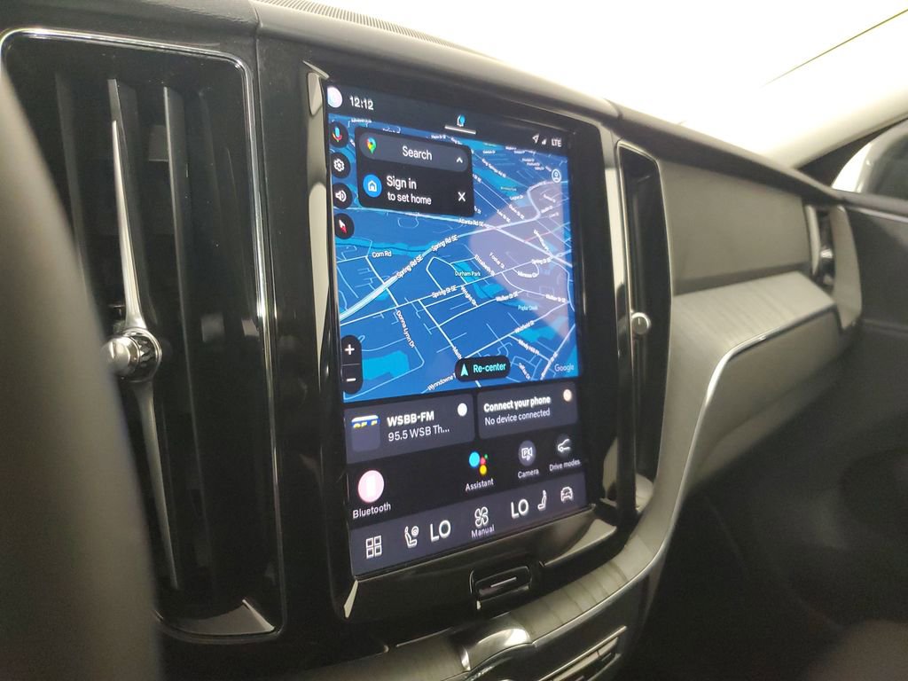 Used 2025 Volvo XC60 B5 Plus AWD/4WD image 30