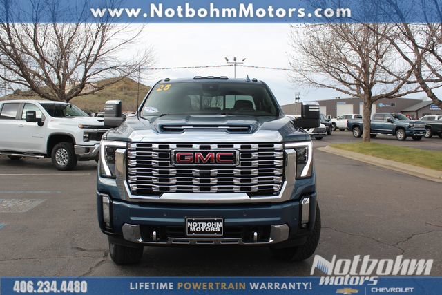 Used 2025 GMC Sierra 3500 Denali w/ Denali Reserve Package AWD/4WD image 6