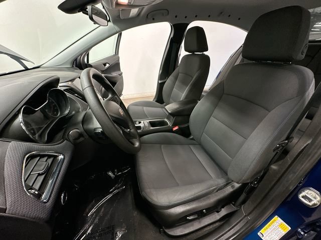 Used 2019 Chevrolet Cruze LT w/ Convenience Package FWD image 16