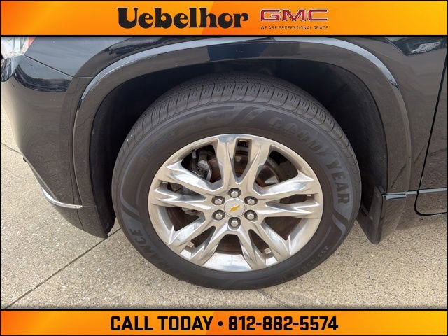 Used 2020 Chevrolet Traverse High Country w/ LPO, Floor Liner Package AWD/4WD image 17