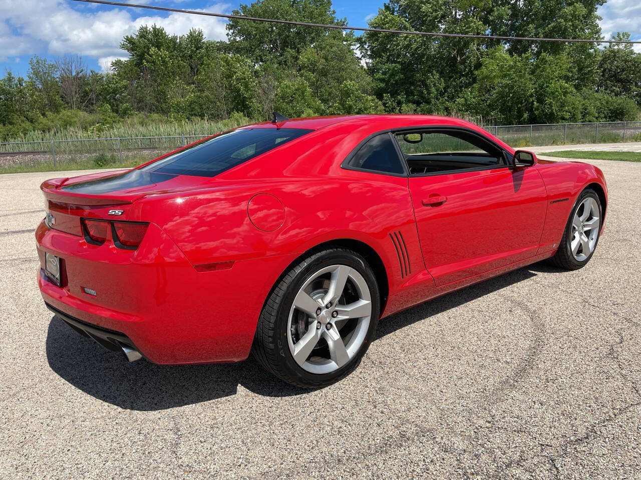 Used 2010 Chevrolet Camaro SS w/ LPO, Ground Effects Package RWD image 79
