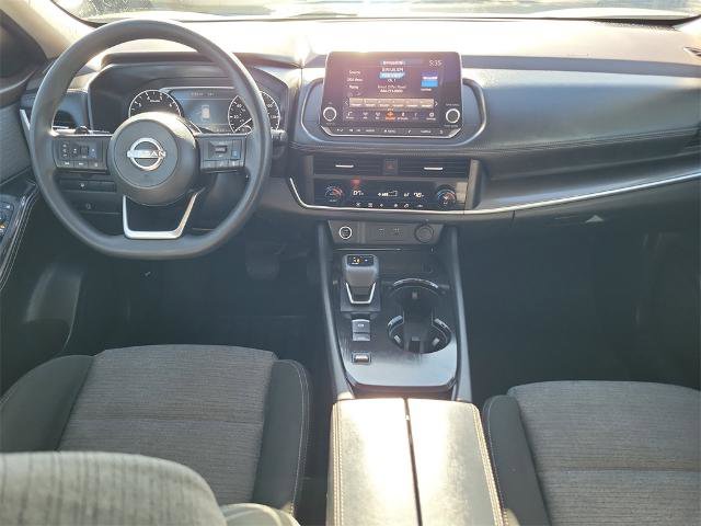 Certified 2023 Nissan Rogue SV image 18