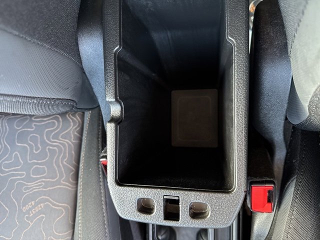 Used 2023 Jeep Renegade Latitude image 32