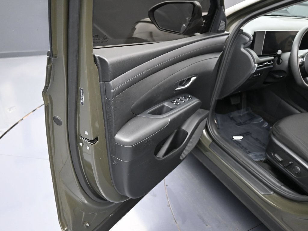 Used 2025 Hyundai Tucson SEL FWD image 13