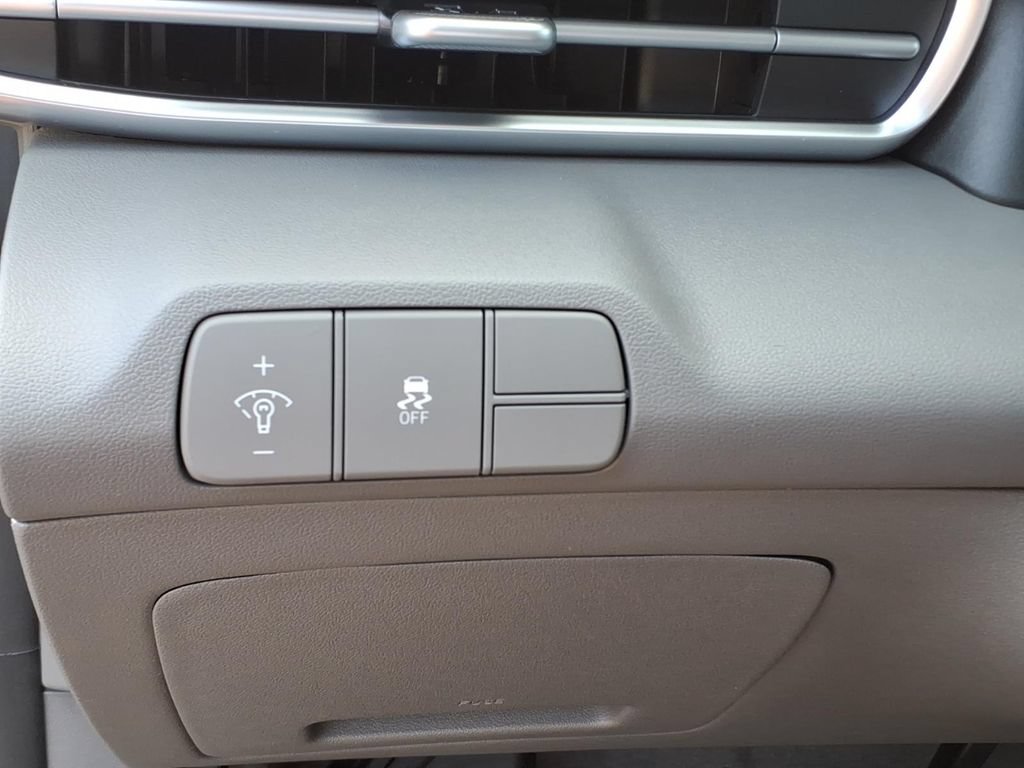 New 2026 Hyundai Elantra SEL Sport Premium FWD image 17