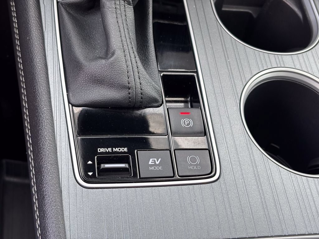 Certified 2026 Toyota Sienna XLE FWD image 36