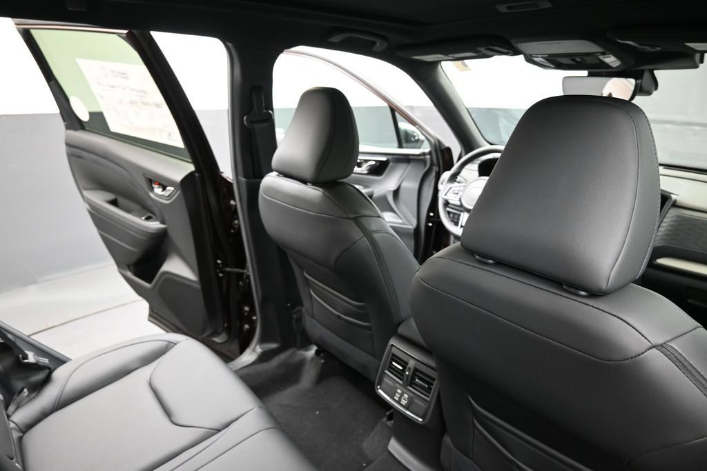 New 2026 Subaru Forester Limited AWD/4WD image 15