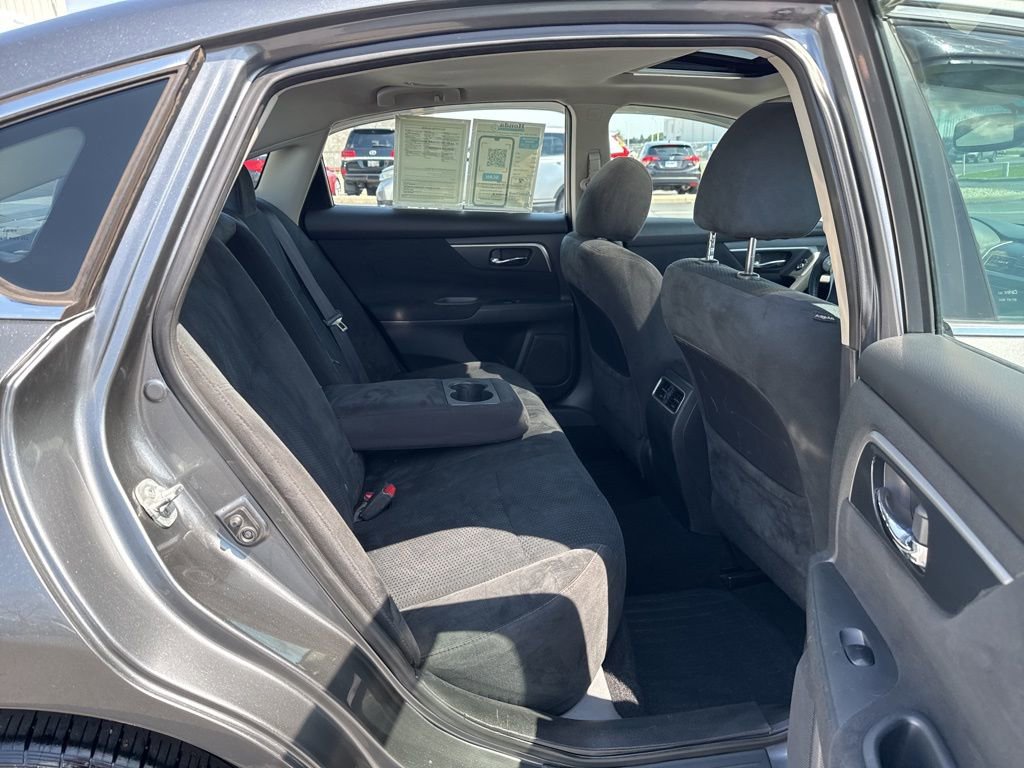 Used 2015 Nissan Altima 2.5 SV w/ Convenience Package FWD image 36