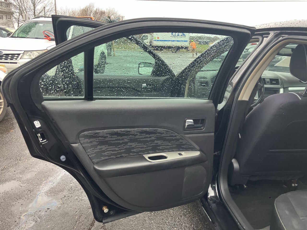 Used 2012 Ford Fusion SE FWD image 17
