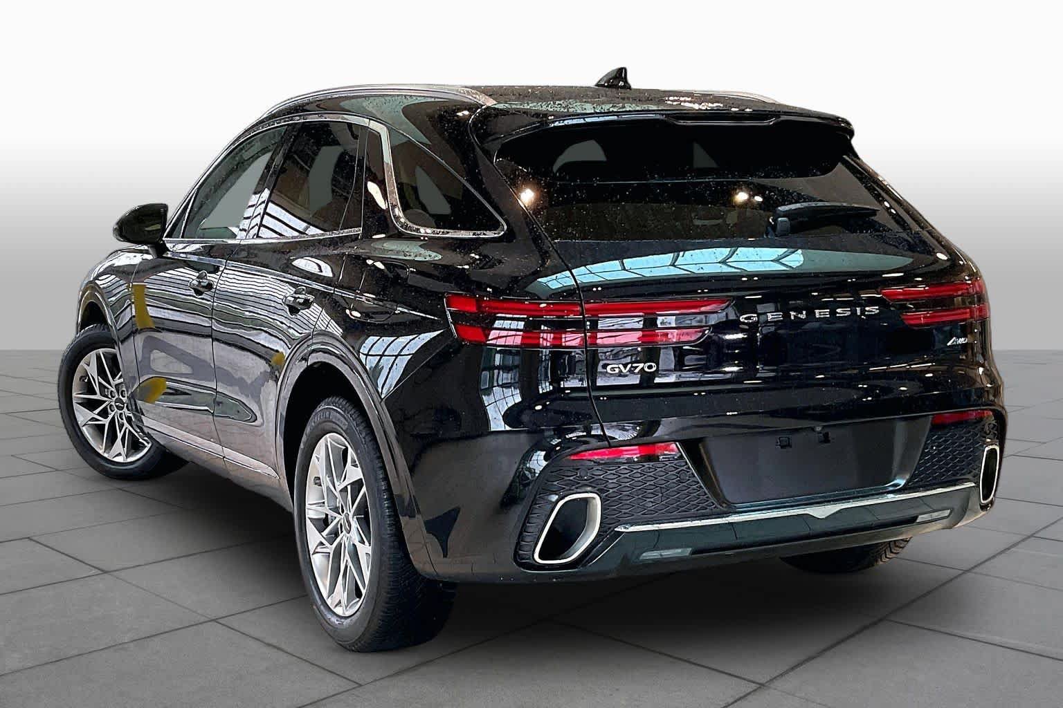 Used 2024 Genesis GV70 2.5T w/ Advanced Package AWD/4WD image 22