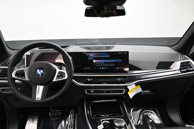New 2027 BMW X7 xDrive40i AWD/4WD image 14
