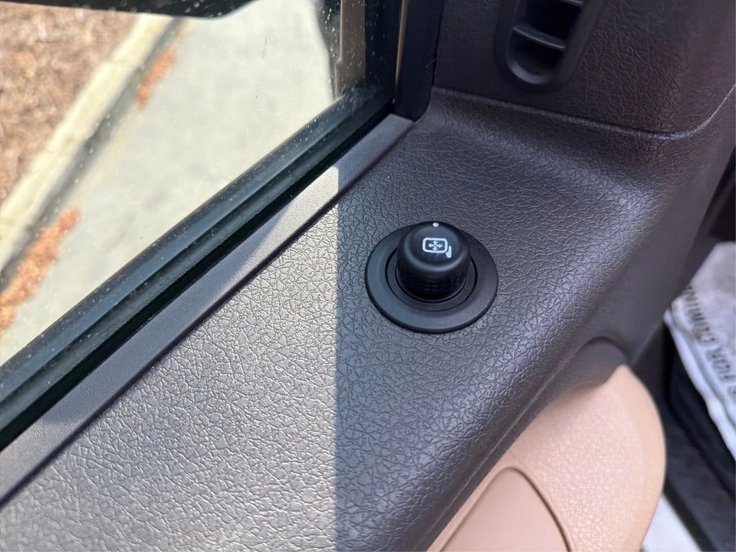 Used 2014 Ford F150 XLT w/ XLT Chrome Package image 48