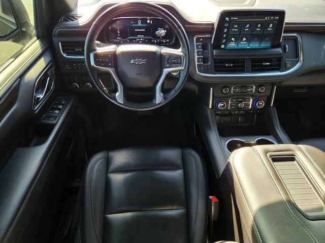 Used 2023 Chevrolet Suburban Z71 w/ Luxury Package image 17