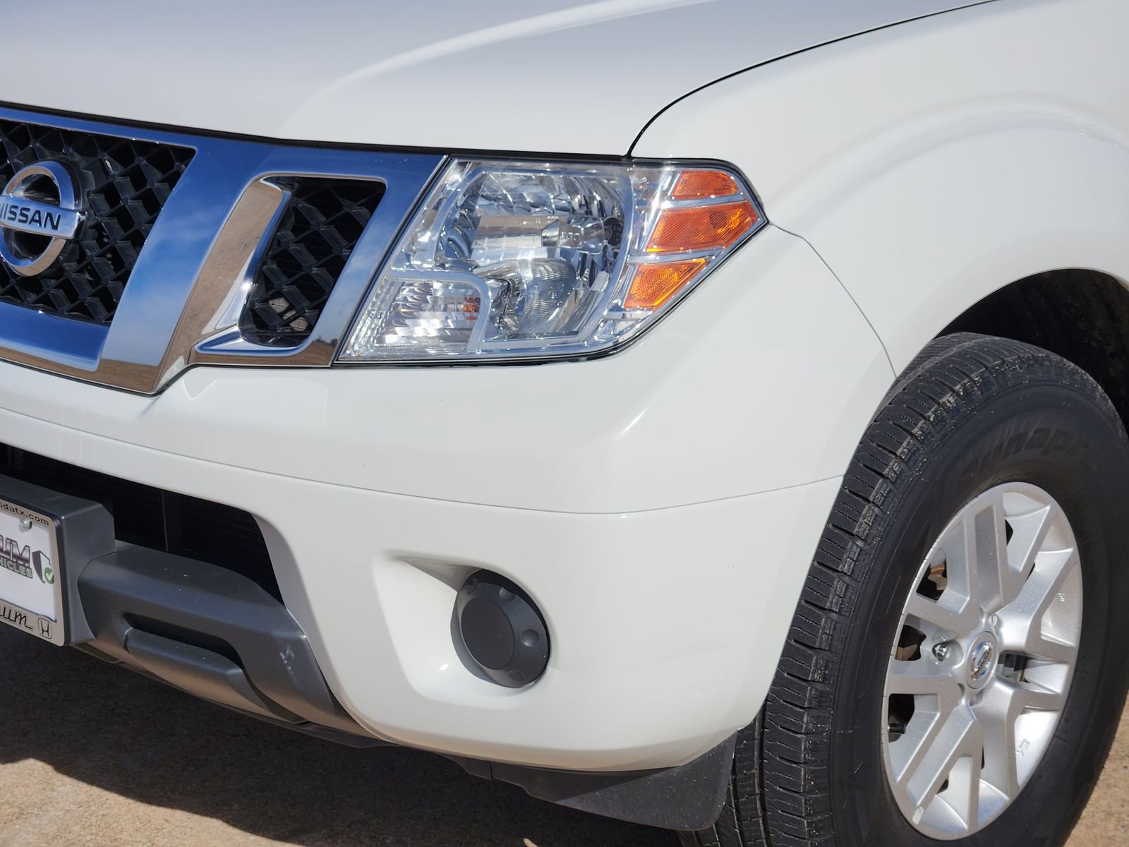 Used 2018 Nissan Frontier SV image 9