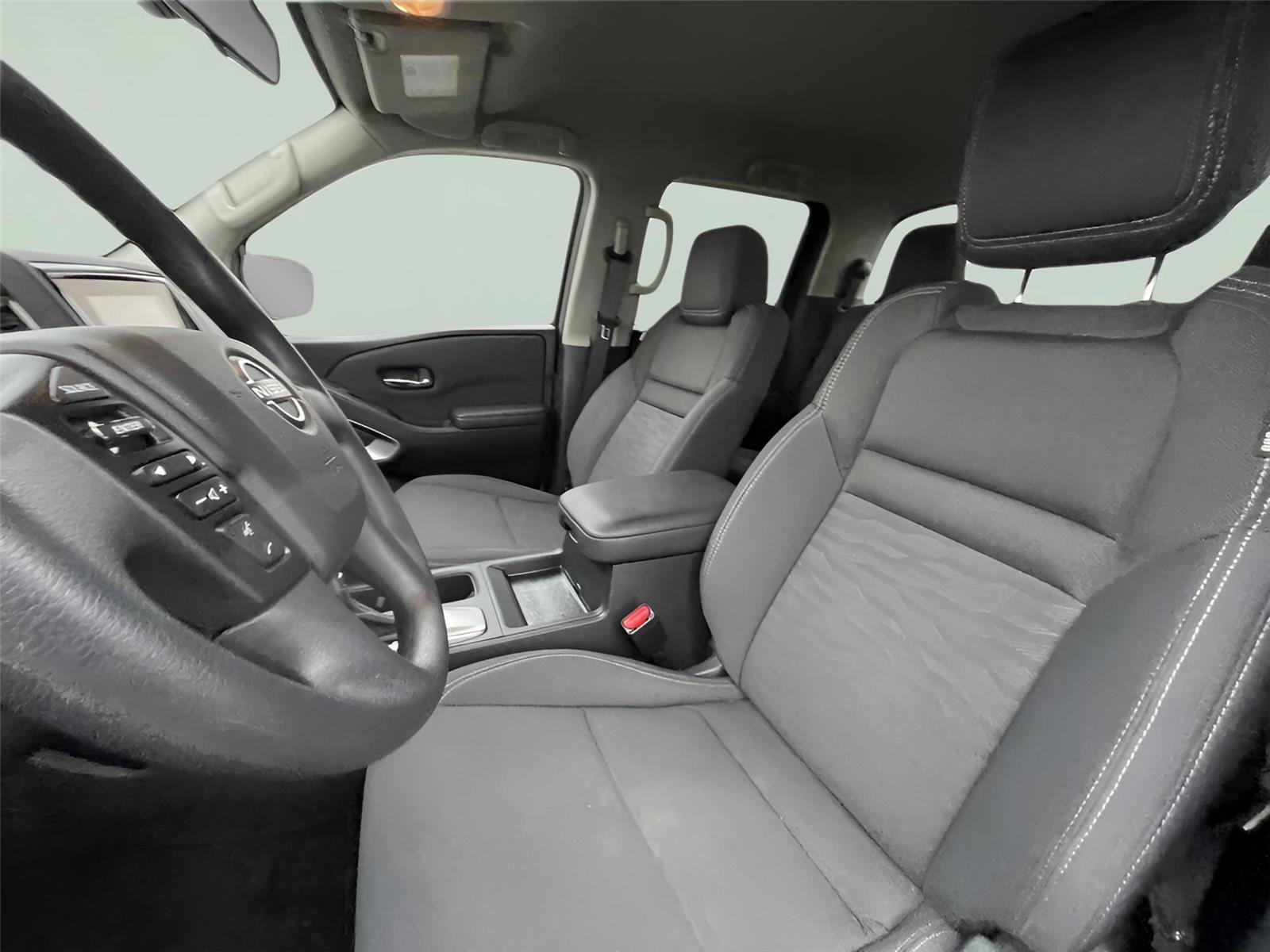Used 2023 Nissan Frontier SV w/ Technology Package image 14