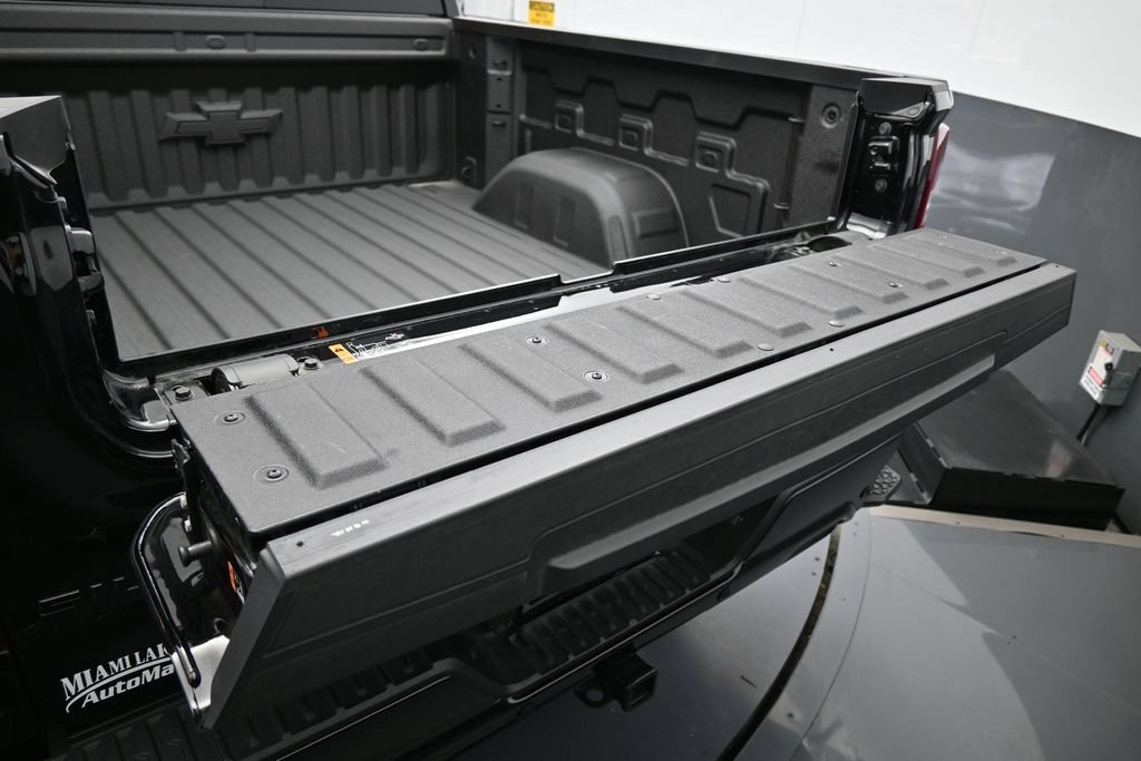 Used 2026 Chevrolet Silverado 1500 High Country w/ Midnight Edition AWD/4WD image 49