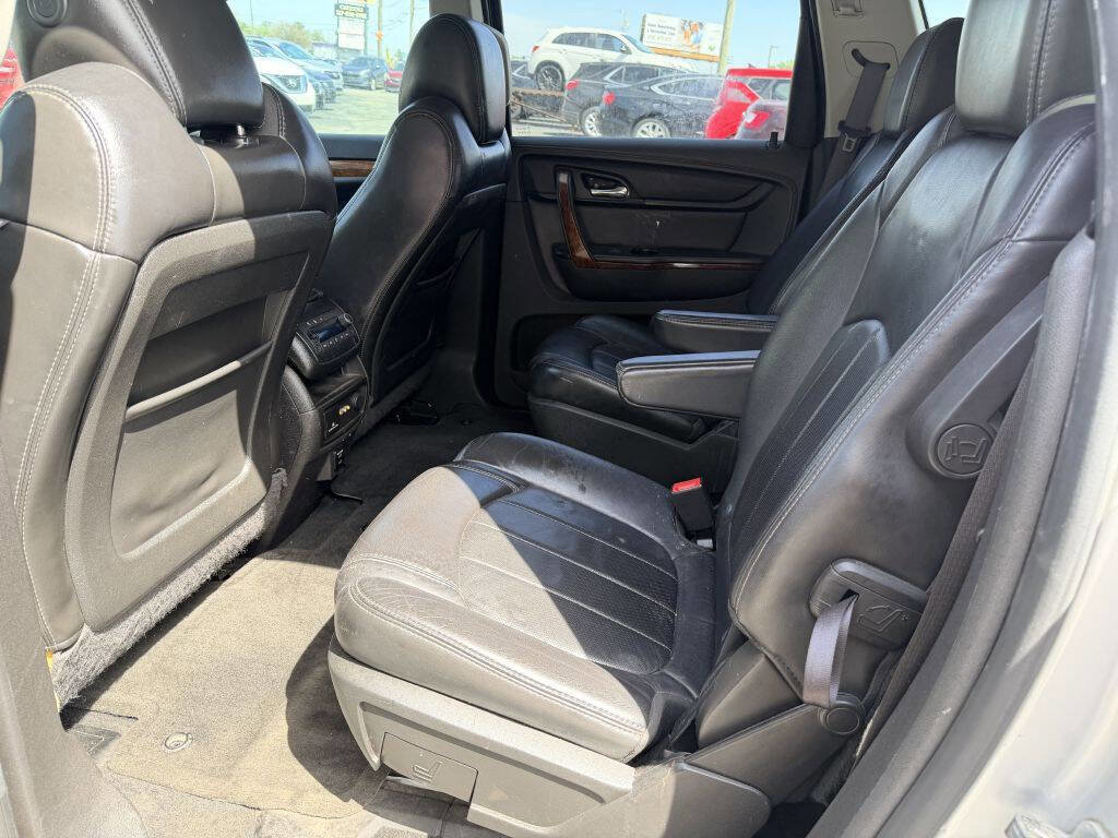 Used 2014 Chevrolet Traverse LTZ FWD image 7