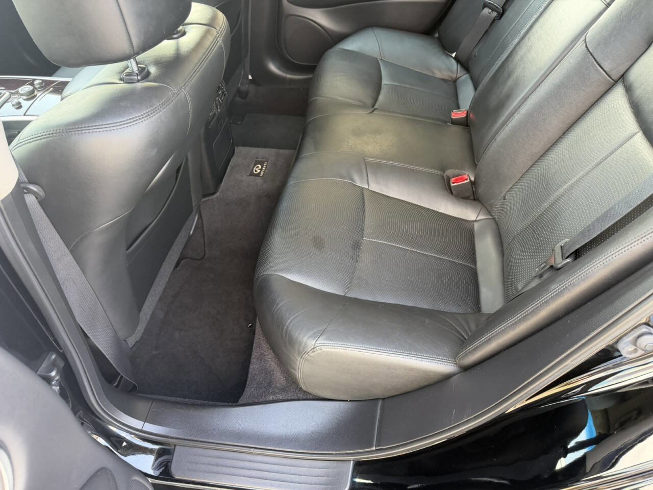 Used 2013 INFINITI M37 w/ Premium Pkg RWD image 30