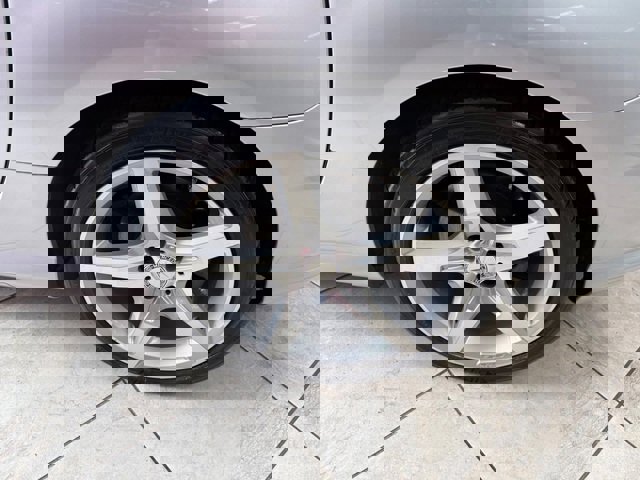 Used 2016 Mercedes-Benz SLK 300 image 16