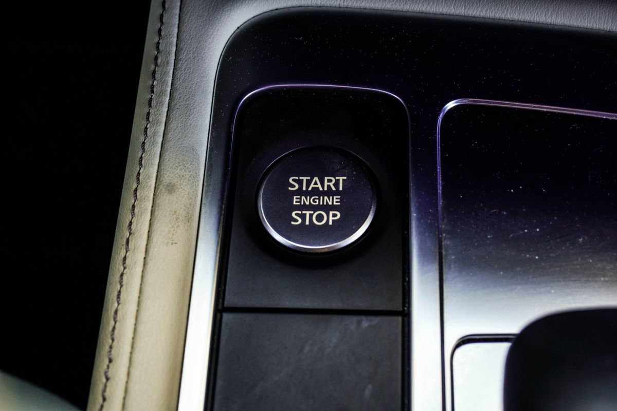 Used 2023 INFINITI QX60 Luxe w/ Performance Audio Package image 24