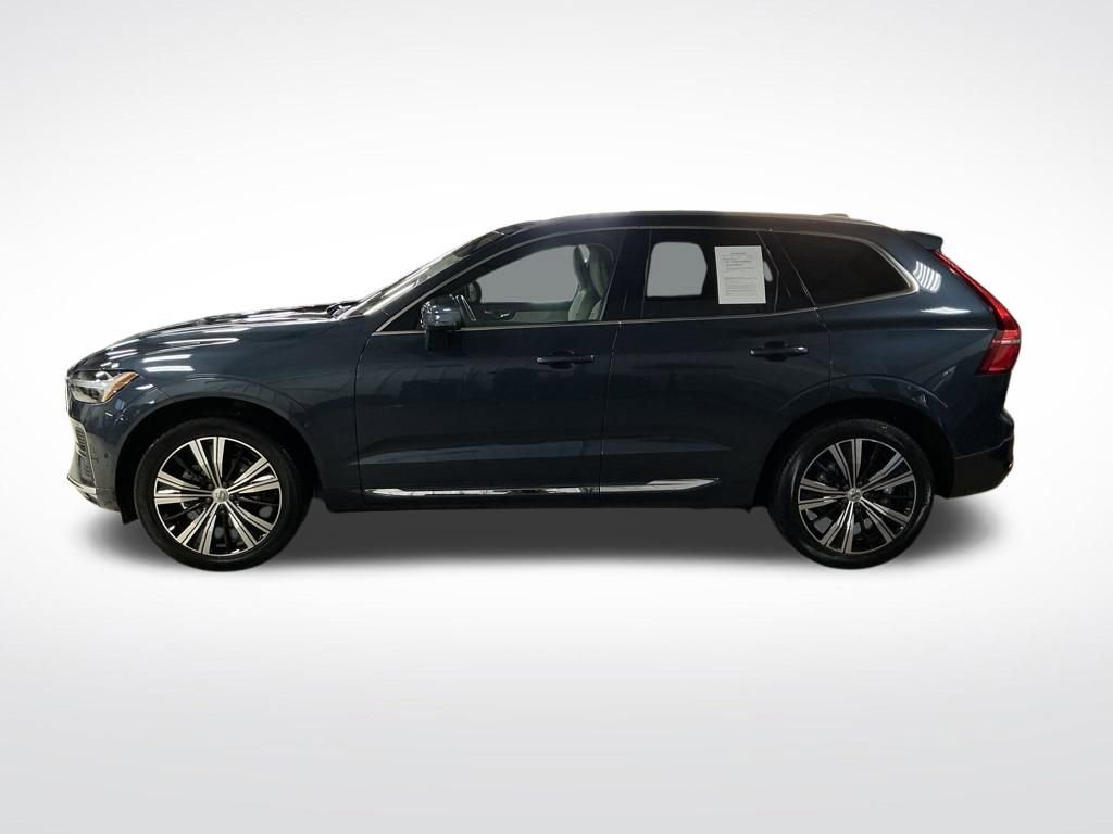 Used 2023 Volvo XC60 B5 Plus w/ Climate Package image 2