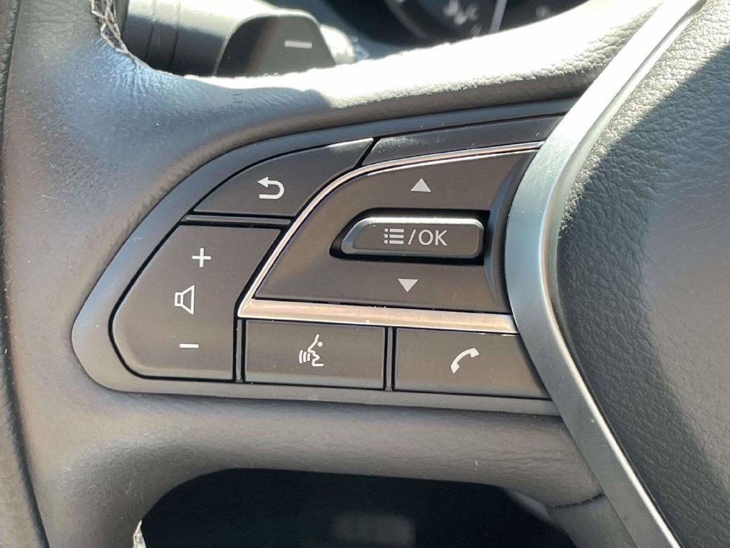 Used 2023 INFINITI QX50 Luxe FWD image 32