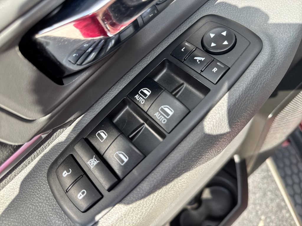Used 2019 RAM 1500 Big Horn AWD/4WD image 12