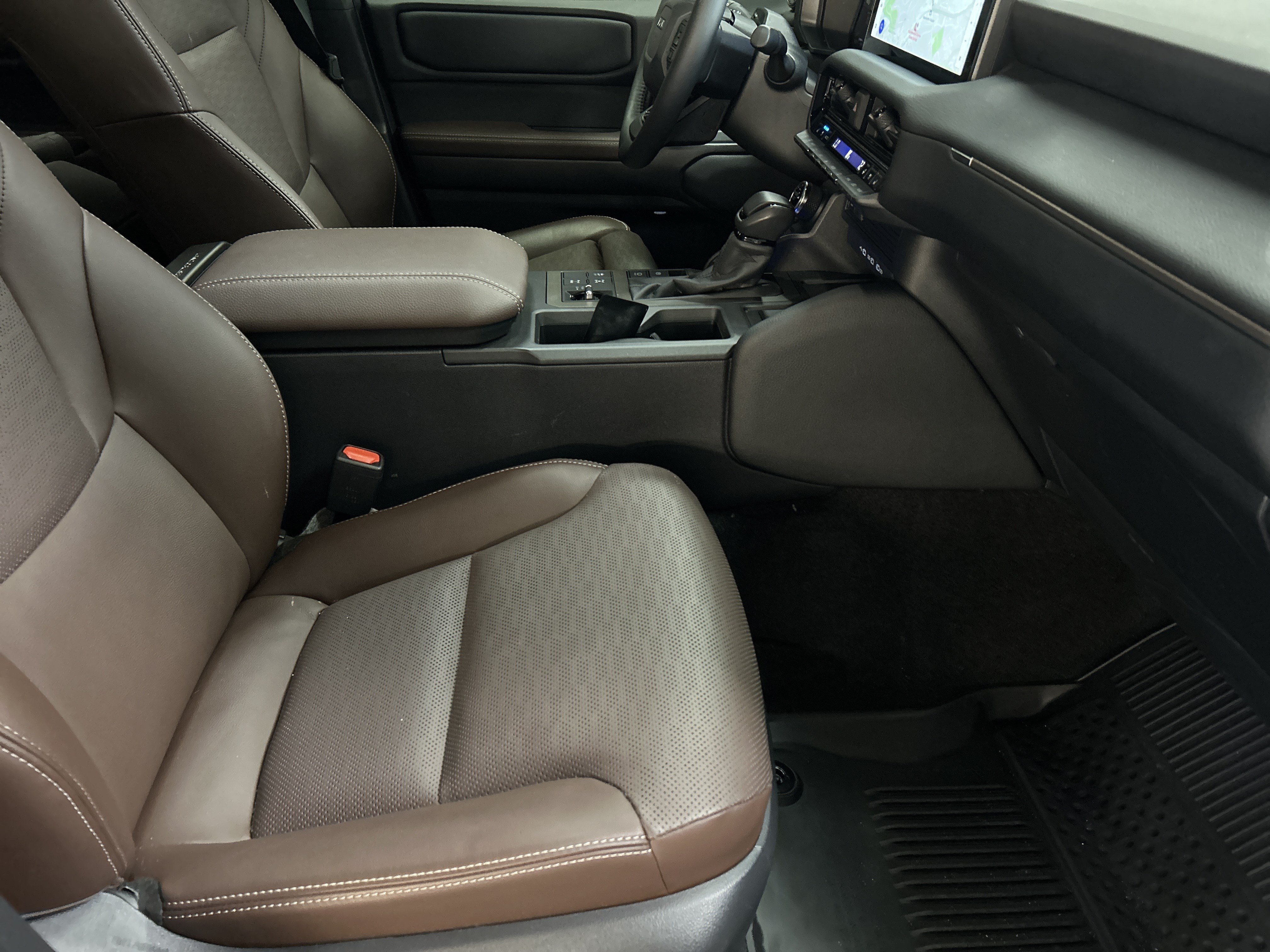 Used 2025 Toyota Land Cruiser AWD/4WD image 34