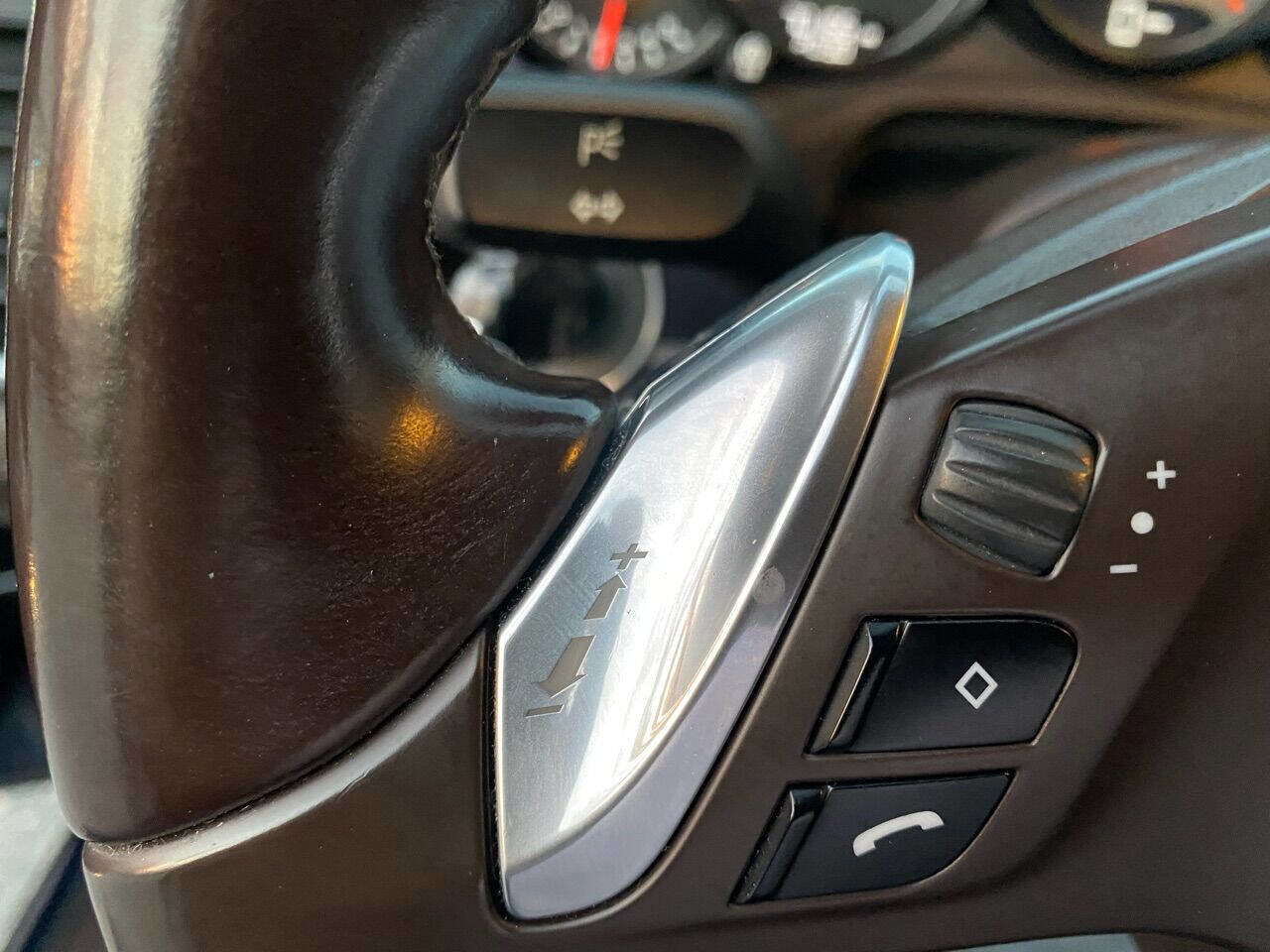 Used 2010 Porsche Panamera 4S image 24