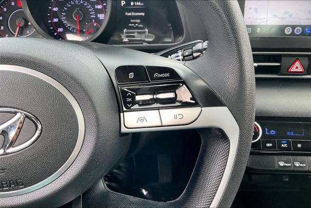 Certified 2021 Hyundai Elantra SEL FWD image 22