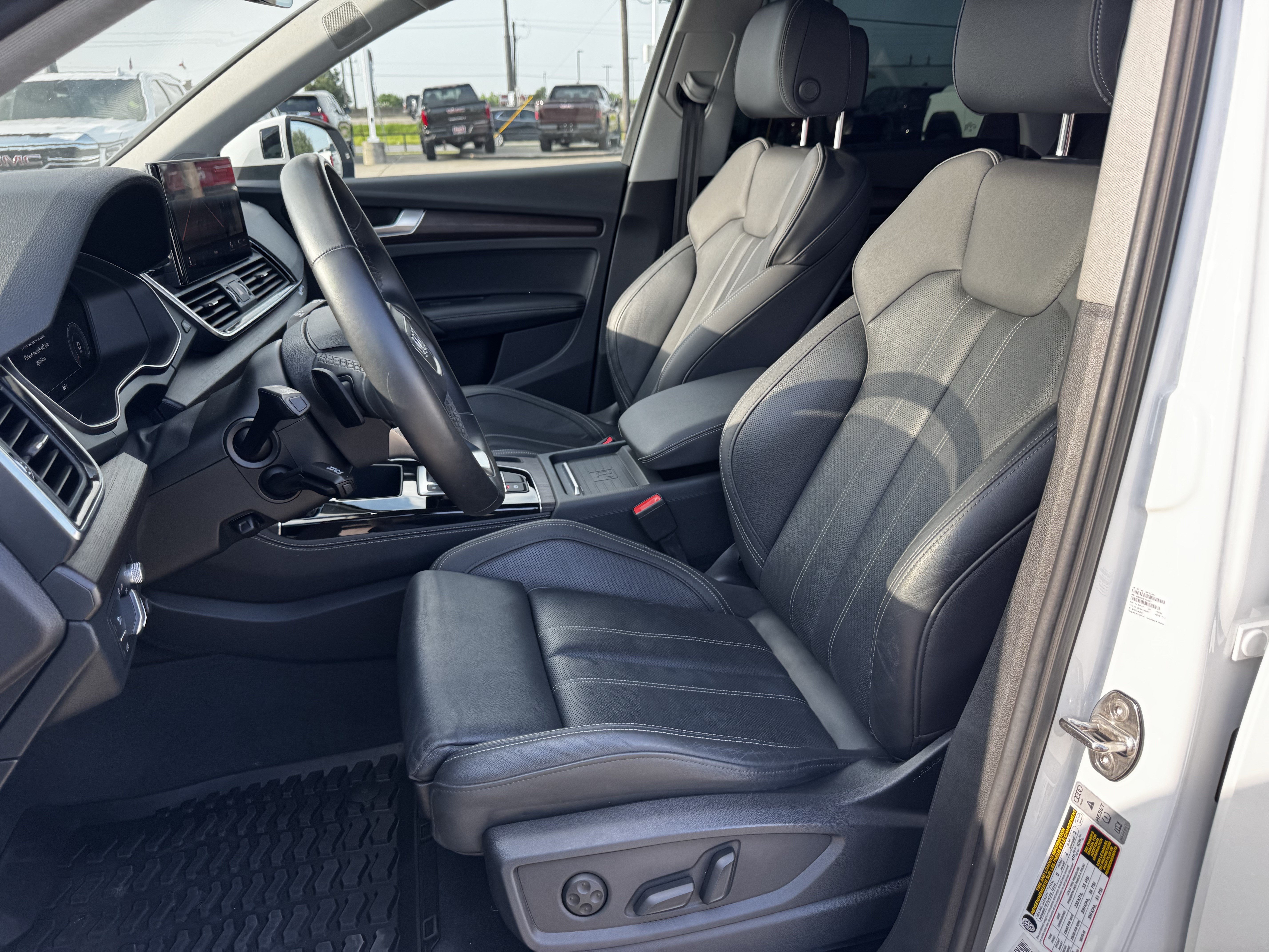 Used 2023 Audi Q5 2.0T Prestige w/ Prestige Package AWD/4WD image 28
