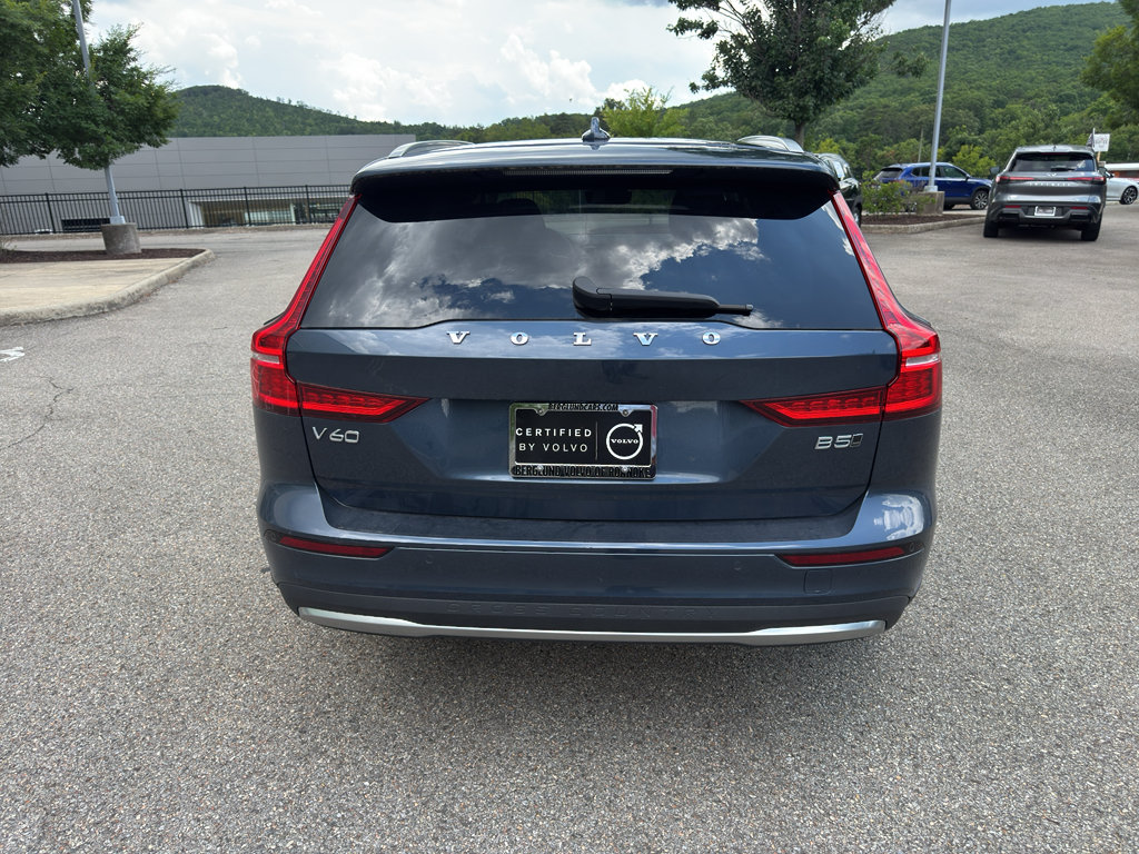 Used 2026 Volvo V60 B5 Cross Country Plus AWD/4WD image 8