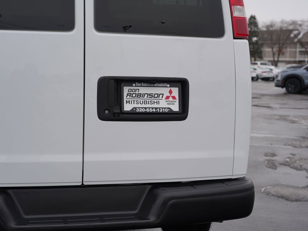 Used 2022 Chevrolet Express 3500 LS RWD image 10