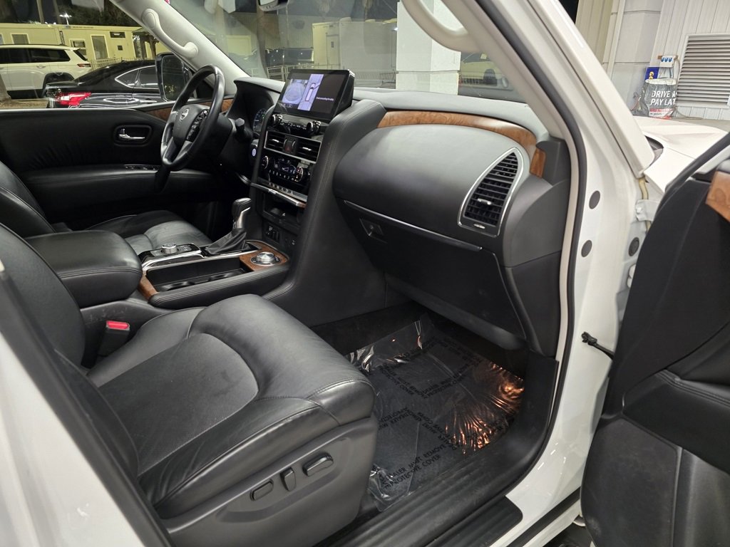 Used 2023 Nissan Armada SL w/ Captain's Chairs Package image 37