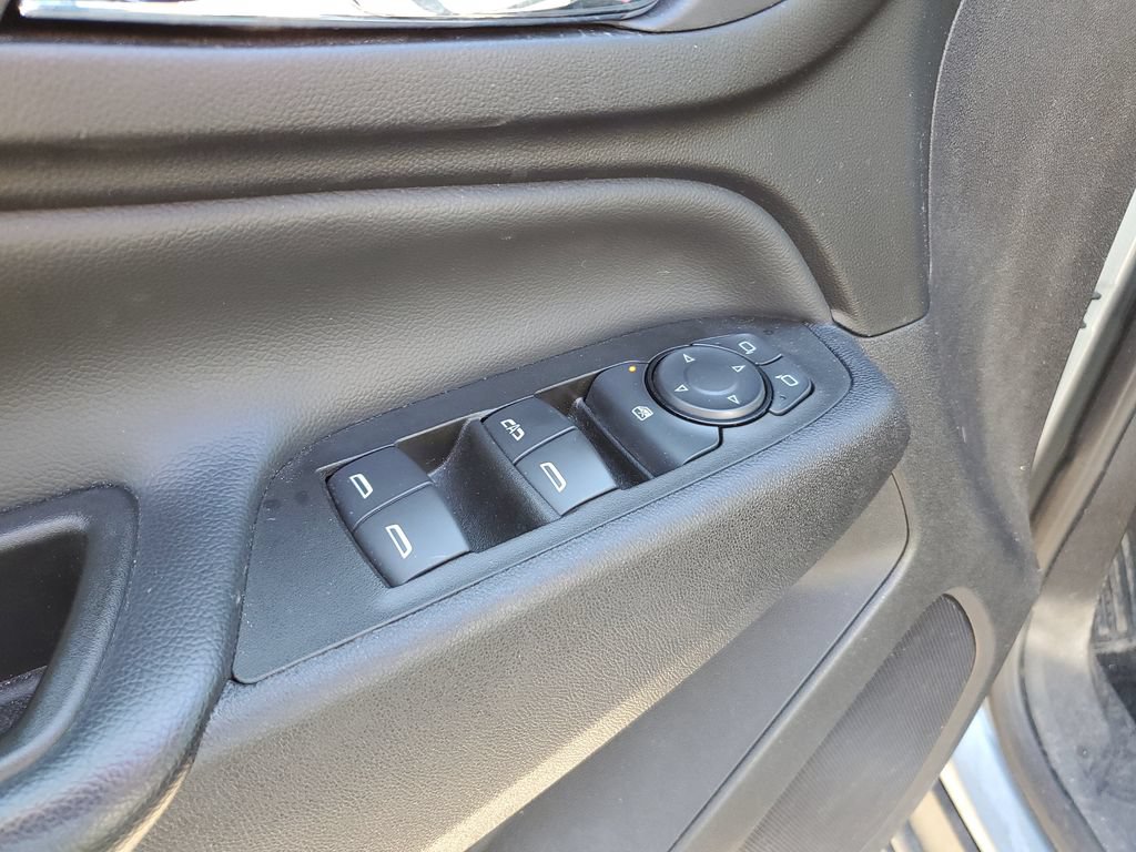 Used 2024 Chevrolet Equinox LT w/ LPO, Floor Liner Package AWD/4WD image 14