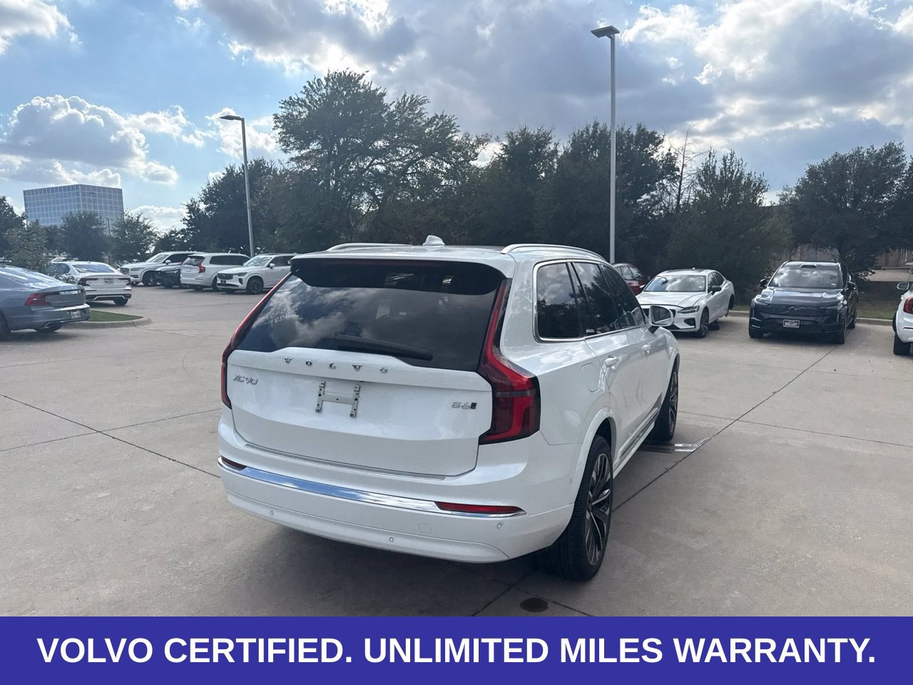 Certified 2026 Volvo XC90 B6 Plus AWD/4WD image 8