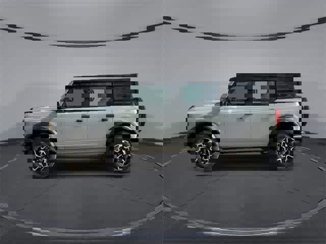 Used 2022 Ford Bronco 4-Door image 5