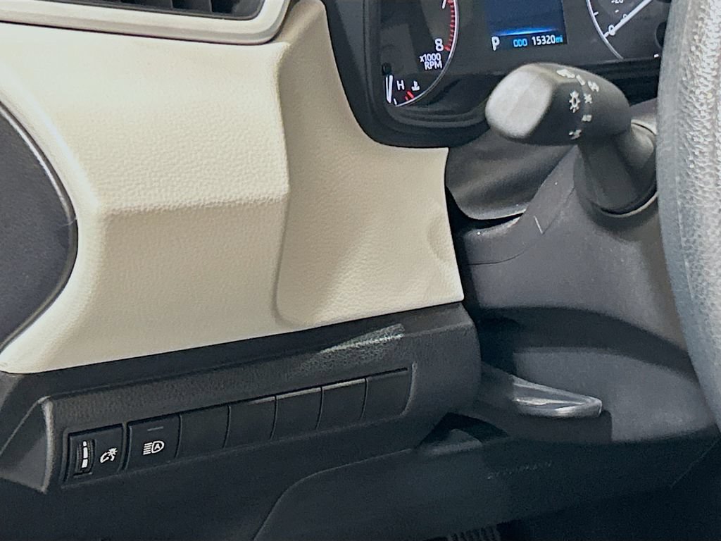 Used 2025 Toyota Corolla LE FWD image 8
