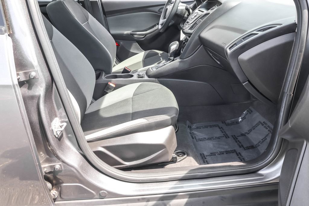 Used 2014 Ford Focus S FWD image 34
