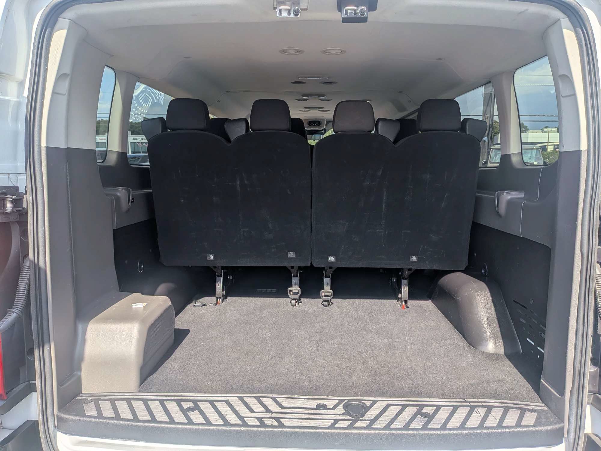 Used 2023 Ford Transit 350 XLT RWD image 15