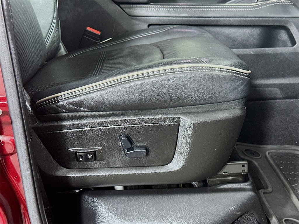 Used 2019 RAM 3500 Limited image 24