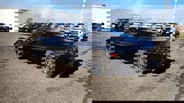 Used 2004 Chevrolet Corvette Coupe image 6