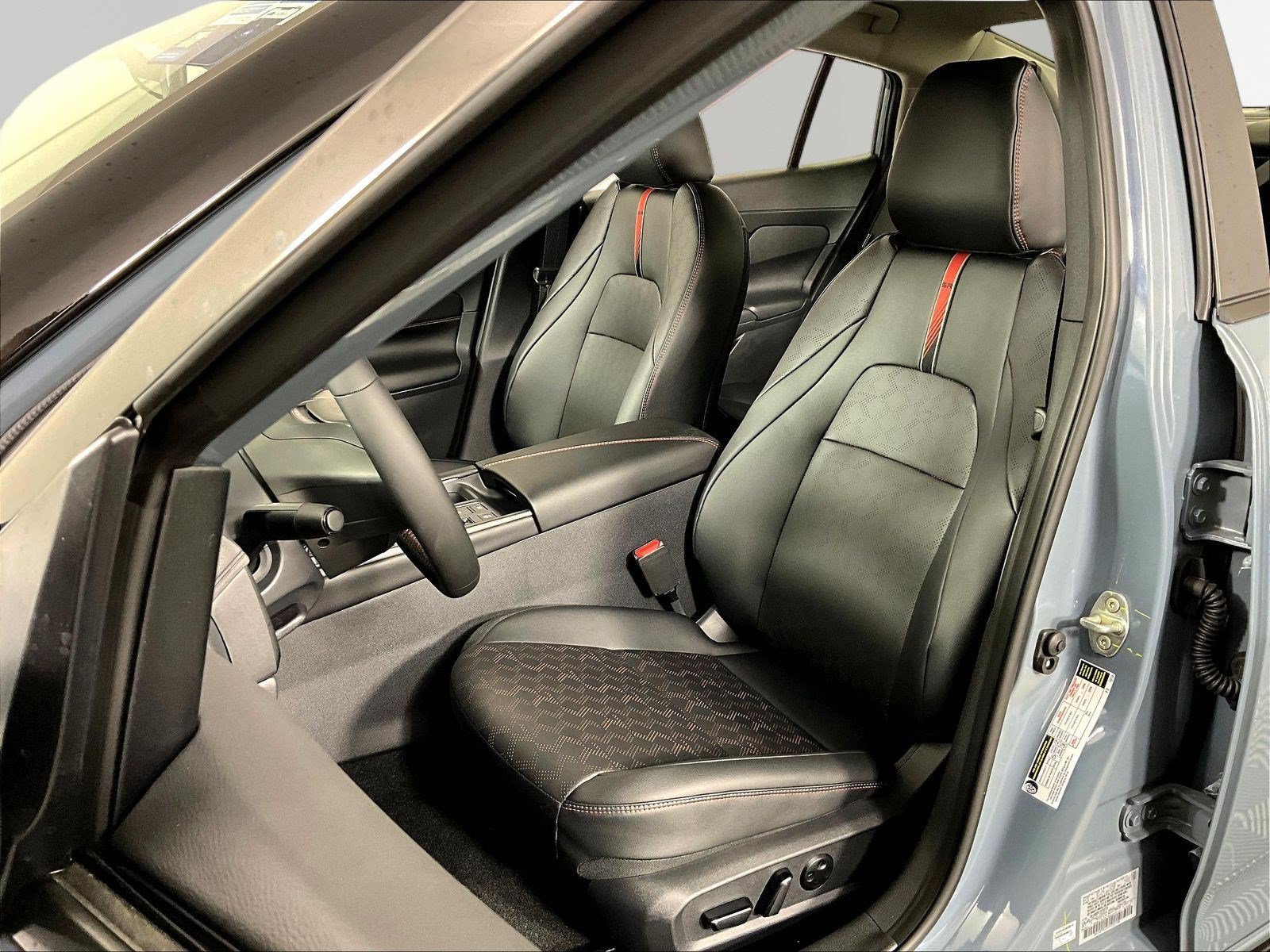 New 2027 Nissan Sentra SR w/ SR Premium Package FWD image 16