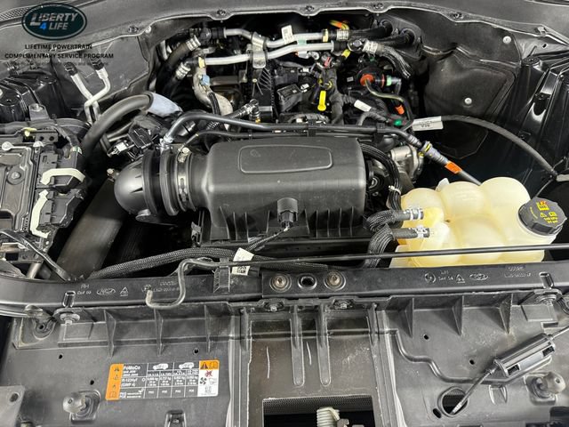 Used 2023 Ford Explorer XLT AWD/4WD image 34