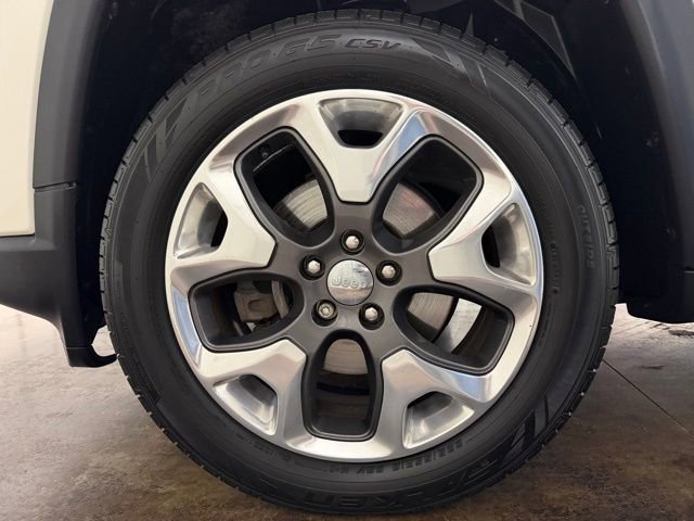 Used 2018 Jeep Compass Limited image 9