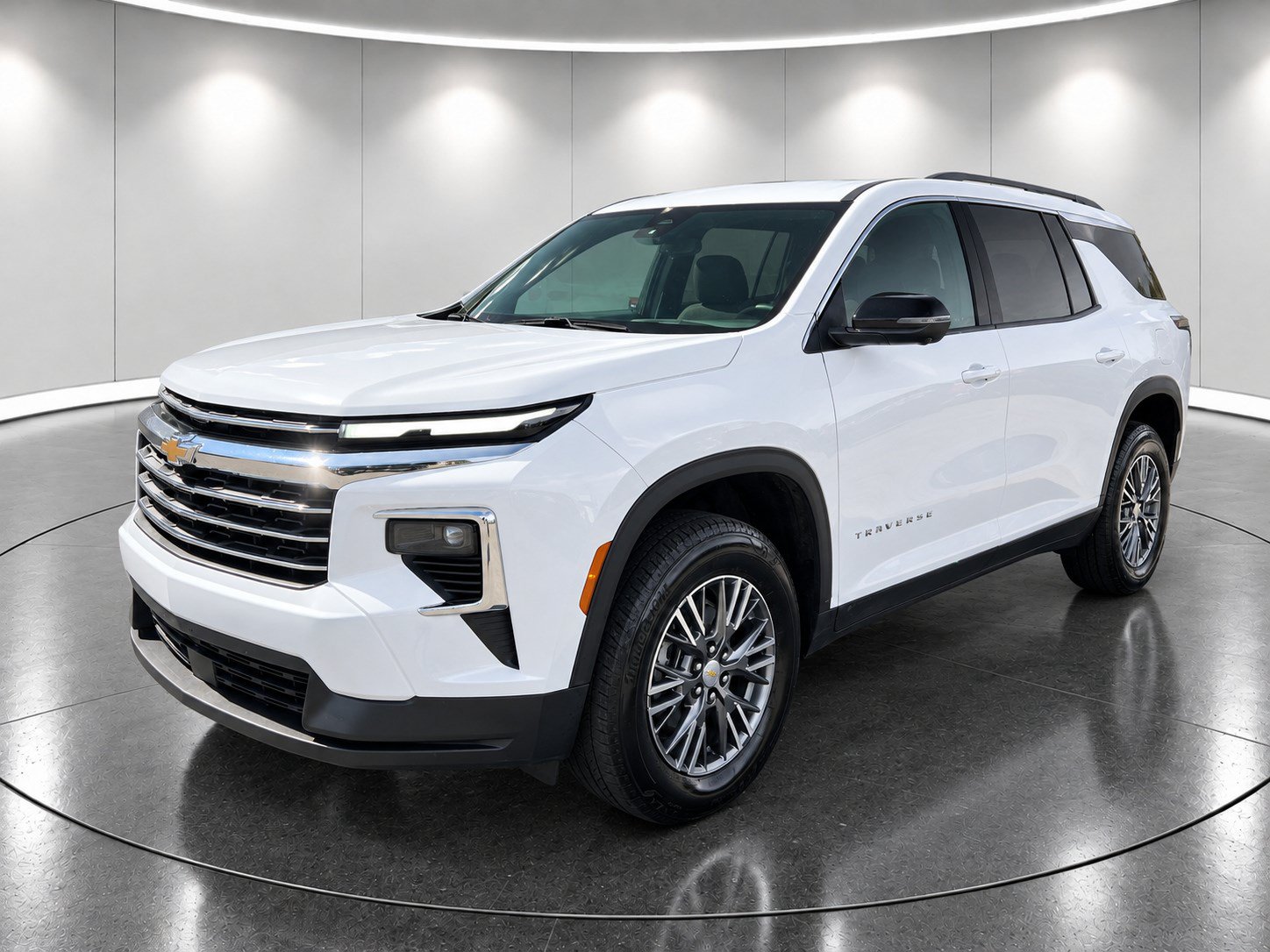 Used 2024 Chevrolet Traverse LT